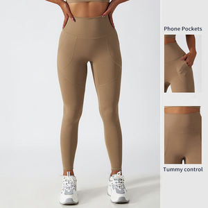 Ensemble de yoga pour femme : Crop top blanc à dos croisé et leggings taille haute longueur intégrale, sans couture, extensible dans les quatre sens, deux pièces pour l'entraînement - Product Image 3