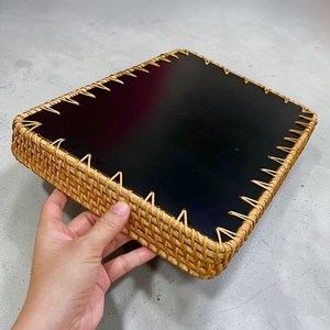 Bandeja Artesanal de Lujo de Mimbre y Ratán, Decorativa y de Almacenamiento, con Diseño de Conchas Coloridas para Frutas y Adorno Navideño - Product Image 5