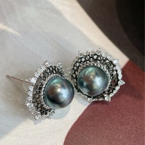 Pendientes de Plata de Ley 925 con Perla Verde Pavo Real, Forma de Alta Textura, 10-9 mm, Luz Intensa, Ligeras Imperfecciones - Product Image 2