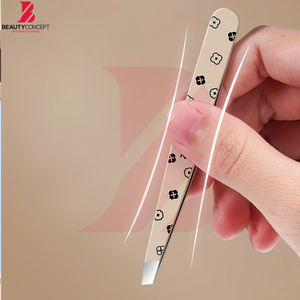 Pinzas ergonómicas de punta inclinada con logotipo personalizado, nuevo producto al por mayor, agarre seguro para una depilación rápida y precisa - Product Image 4