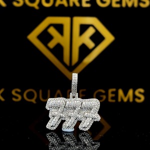 Pendentif Hip Hop pour Homme en Argent Sterling Plaqué Or Personnalisé avec Moissanite VVS et Chaîne Givrée, Bijou de Luxe pour Fête, Cadeau - Product Image 1