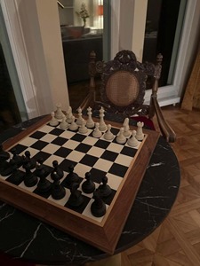 Ensemble d'échecs de luxe en bois de haute qualité, écologique, léger, au design moderne, fait main, pour salon, fabrication artisanale - Product Image 1