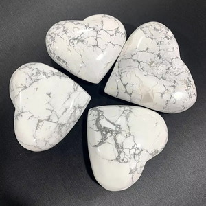 Pierre précieuse en howlite blanche naturelle en forme de cœur, polie, pierre brute sculptée, cristal de guérison pour la fabrication de bijoux, vente en gros - Product Image 6