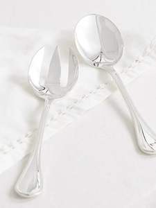 Juego de servidores de ensalada de metal con diseño de mango ergonómico para servir cómodamente y decorar la mesa con estilo. - Product Image 5