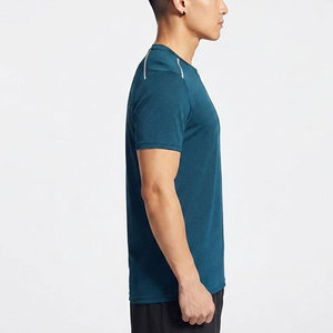 เสื้อยืดผู้ชายสไตล์สตรีทแวร์ ผ้าฝ้ายย้อมสีพื้น รับสั่งทำลายพิมพ์ เสื้อยืดแขนสั้นผู้ชาย - Product Image 4