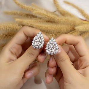 Boucles d'oreilles clous en or blanc pour femme, diamants ronds taille brillant, luxe, mariage, diamants de laboratoire certifiés IGI couleur D - Product Image 3