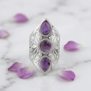 Anillo de Plata de Ley 925 con Tres Piedras de Amatista Vintage, Diseño Intrincado de Filigrana, Joyería Artesanal con Piedras Preciosas - Product Image 5