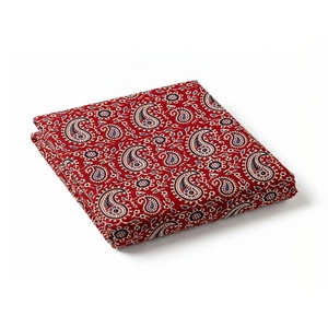 Tissu Popeline Imprimé Paisley Rouge Écologique Respirant Largeur 43/44 Pouces Poids Moyen en Coton Tissé pour Écharpes et Sacs - Product Image 3
