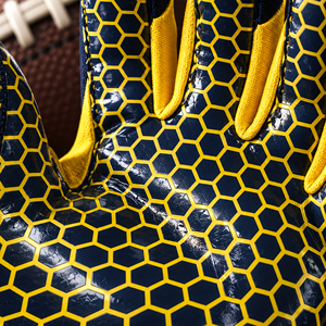 Gants de football personnalisés pour équipe, logo, nom et numéro personnalisés, paume antidérapante, gants de sport athlétiques, fermeture auto-agrippante. - Product Image 3