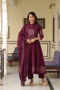 Women's Maroon Cotton Embroidered <b>Kurti</b> With Pant And Dupatta Set Floral Design Traditional Daily Wear India Pakistan Style - Product Image 4