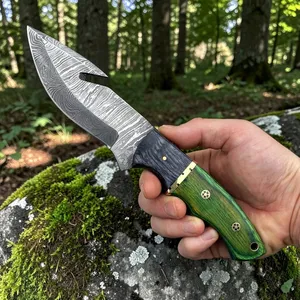 Cuchillo de caza de hoja fija de acero de Damasco con punta de gota y gancho para desollar, mango de madera verde, filo biselado, OEM, hoja de 4 pulgadas, para uso en exteriores y camping - Product Image 4