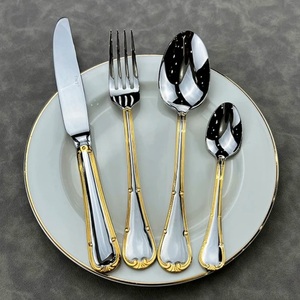 Cuillère à soupe à long manche en acier inoxydable 304, cuillère ronde épaissie, couverts de table polis pour la maison et les restaurants, faits à la main et personnalisables - Product Image 6