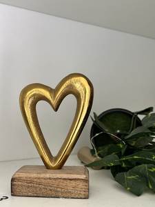 Modern Decorative Metal <b>Heart</b> Table Centerpiece For Dining Table And Stylish Home Interior Decoration - Product Image 5