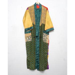 Kimono Robe Unique Fait Main en Soie Satinée Japonaise Vintage à Col en V avec Cordon de Serrage pour Femme, Patchwork Long Élégant et Doux pour l'Été - Product Image 4