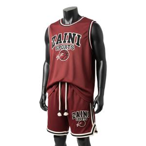 Conjunto de pantalones cortos de baloncesto para hombre, de malla de poliéster GSM Performance, color granate con paneles blancos, logotipo personalizado con estampado térmico, conjunto de pantalones cortos para hombre. - Product Image 4