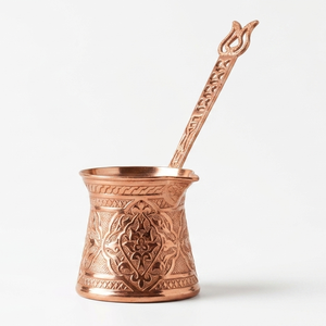 Cafetera Artesanal de Cobre Grabada |   Cafetera Turca Tradicional (Cezve) |   Interior Duradero de Grado Alimenticio |   Suministro al por Mayor Disponible - Product Image 1