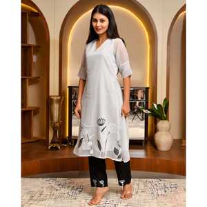 Ensemble Kurta en Chiffon Gris Daisy Style Casual XS avec Manches Trois-Quarts - Product Image 5