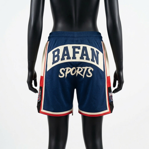 Shorts de basket-ball pour femmes de qualité supérieure, en polyester mesh bleu marine, avec empiècements latéraux contrastés et logo. - Product Image 5
