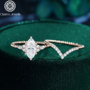 Anillo de Compromiso Clásico con Moissanita Corte Cojín de Charm Jewells, Certificado IGI, Engaste de Oro Rosa, Anillo de Boda Romántico para Mujer - Product Image 4