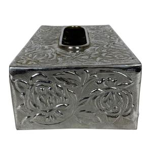 Boîte à mouchoirs décorative en métal argenté gravé de motifs floraux de haute qualité, idéale pour le salon, la salle de bain et l'utilisation dans les hôtels et complexes hôteliers - Product Image 4