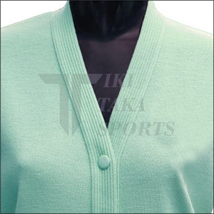 Tiki Taka Sports Cardigan unisexe décontracté à manches longues en tricot surdimensionné à col en V avec dentelle, design patchwork personnalisé pour l'automne et l'hiver - Product Image 2