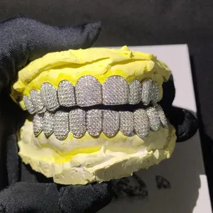 Juego de Grillz de Lujo Chapados en Oro de 18K con Plata de Ley y Piedras de Moissanita, Estilo Hip Hop, para Hombre y Mujer - Product Image 2