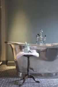 อ่างอาบน้ำทองแดงแบบตั้งพื้น ผิวสัมผัสแบบพาติน่า อ่างอาบน้ำโลหะรูปวงรีสำหรับผู้ใหญ่ สำหรับการแช่น้ำที่บ้าน - Product Image 5