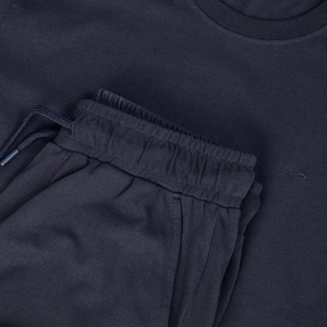 Ensemble décontracté d'été pour homme, t-shirt noir à col rond et short, en coton respirant, coupe classique, couleur unie, manches courtes - Product Image 6