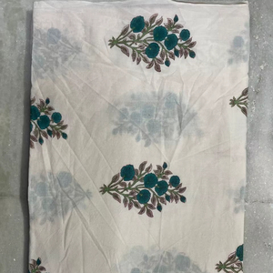Tela estampada a mano de Jaipur, tela de algodón estampada a mano, tela india hecha a mano para vestidos, proveedor mayorista de tela de algodón. - Product Image 1
