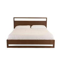 Cadre de lit en bois massif au design minimaliste, mobilier de chambre à coucher scandinave minimaliste pour la chambre à coucher