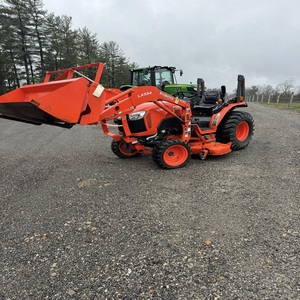Tracteur utilitaire Kubota 4x4 avec chargeur |   Machine agricole diesel turbo 62HP |   Chargeuse-pelleteuse Kubota M62 4x4 - Product Image 6