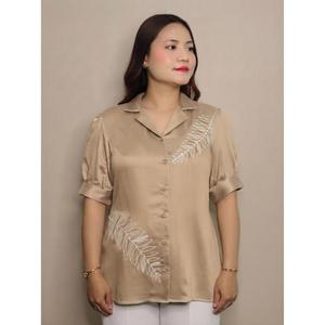 Chemise pour femme de créateur la plus vendue, confortable et respirante, au style moderne. Achetez directement auprès du fournisseur. Exportation en gros depuis l'Inde. - Product Image 2