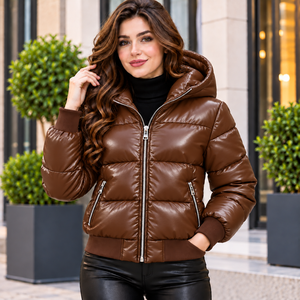 Chaqueta de Cuero Marrón para Mujer, Chaqueta Bomber Acolchada Brillante con Capucha, Proveedor de Chaquetas de Invierno a la Moda - Product Image 1
