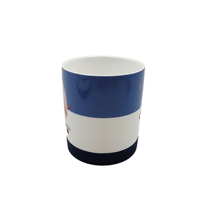 Taza de café de cerámica con diseño de búho de dibujos animados en azul y blanco para uso doméstico. - Product Image 3