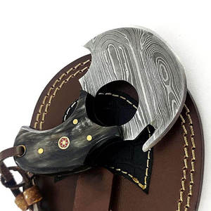Cuchillo Ulu de Acero de Damasco Hecho a Mano Personalizado, Cuchilla para Pizza con Mango de Cuerno de Búfalo Premium y Funda de Cuero Genuino - Product Image 3