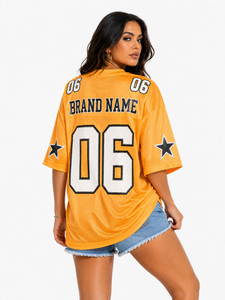 Maillot de football américain oversize jaune classique à épaules tombantes, coupe carrée, style urbain chic unisexe, chemise de sport rétro pour l'été - Product Image 2