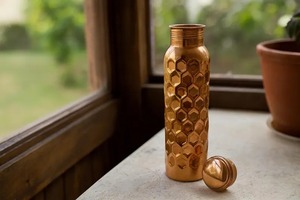 Antique Hammered <b>copper</b> water <b>bottle</b> 1 litre leak proof 100 percent pure <b>copper</b> drinking <b>bottle</b> hammered <b>copper</b> water <b>bottle</b> - Product Image 6