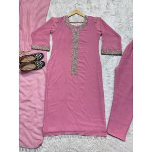 Ensemble de costume de fête pour femmes en véritable moti fait à la main avec pantalon et dupatta - Product Image 2
