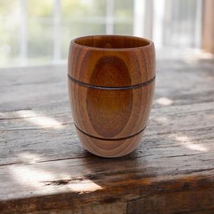 แก้วน้ำชาไม้เนื้อแข็งสไตล์เรโทรคุณภาพสูง เป็นมิตรกับสิ่งแวดล้อม พร้อมที่วางแก้วไม้สำหรับขายส่งที่ขายดีที่สุด พร้อมโลโก้สั่งทำได้ - Product Image 1