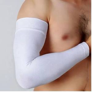 Manguitos de compresión elásticos ajustados de color blanco liso para brazos y codos, ideales para gimnasio, en oferta. - Product Image 3
