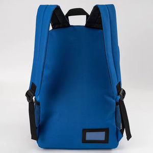 Sac de voyage tendance de grande capacité avec bandoulière réglable et matériau durable - Product Image 6