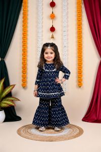 Robe pour filles en coton à manches longues, imprimé numérique floral, ornée de dentelle Gota, coupe classique, pour fêtes, Diwali/mariages, toutes occasions - Product Image 5
