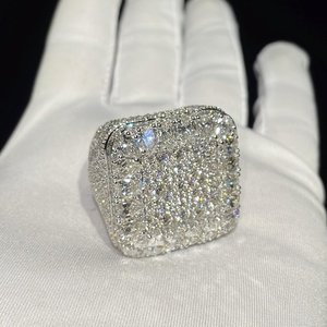 Anillo de Diamantes Moissanite Iced Out, Anillo de Sello Cuadrado de Lujo para Hombre, Estilo Hip Hop, con Piedra VVS, Anillo de Moda Brillante, Regalo Premium Personalizado - Product Image 1