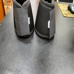 Juego de dos botas de neopreno para montar a caballo, marca Equine Kanpur India. - Product Image 3