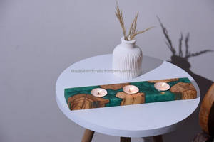 Bougeoir moderne artisanal en résine et en bois Fusion pour le salon, le bureau et les cadeaux. - Product Image 4