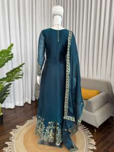 Conjunto Premium de Kurti y Palazzo Indio con Trabajo Hecho a Mano, Ideal para Bodas y Fiestas, Traje de Palazzo a Precio de Mayoreo - Product Image 3