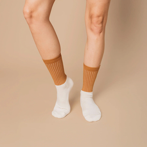 Chaussettes courtes pour hommes, unies, respirantes, tricotées, écologiques, séchage rapide, polyester et élasthanne, pour sports d'été, coupe standard - Product Image 2