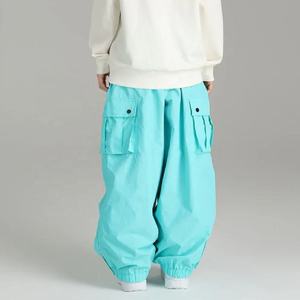 Pantalones de Esquí Impermeables Unisex, Pantalones de Snowboard Aislantes y Resistentes al Viento, con Bolsillos Tipo Cargo, para Deportes de Invierno al Aire Libre, Pantalones de Nieve Extra Grandes - Product Image 3