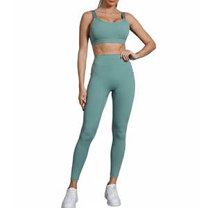 Conjunto de Yoga para Mujer, Tallas Grandes, Estilo Moderno, Venta Directa de Fábrica, Alta Calidad, 2 Piezas, Transpirable, Ecológico, Hecho en Pakistán - Product Image 1