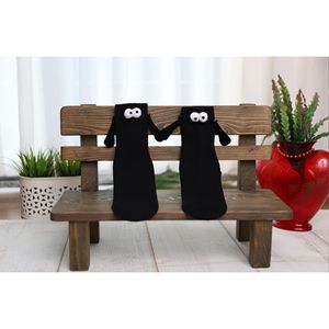 Chaussettes magnétiques amusantes pour couple avec mains, 2 paires pour lui et elle, cadeau de la Saint-Valentin pour femme - Product Image 3